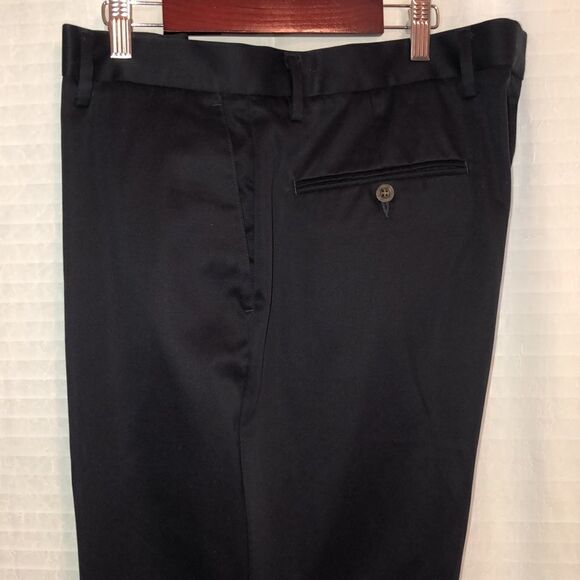 Dockers 38 x 29 Classic Fit Signature Wrinkle Free Khaki Pants in Navy - Picture 3 of 15